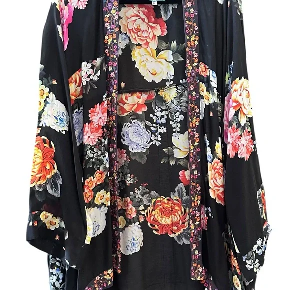 Johnny Was Gorgeous Black Floral Kimono - Picture 6 of 10